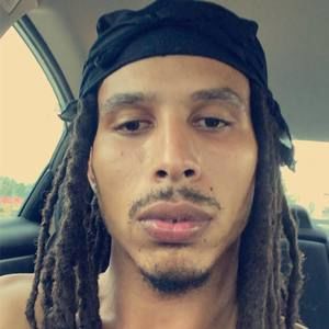 Meet your Posher, Marcos